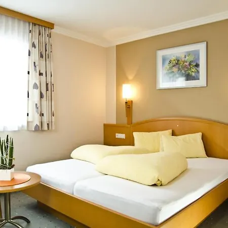 Hotel Garni Andreas 3*