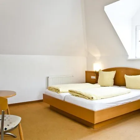 Hotel Garni Andreas 3*