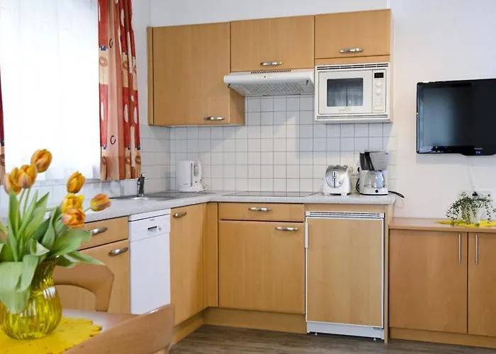 Garni Andreas ايشجل